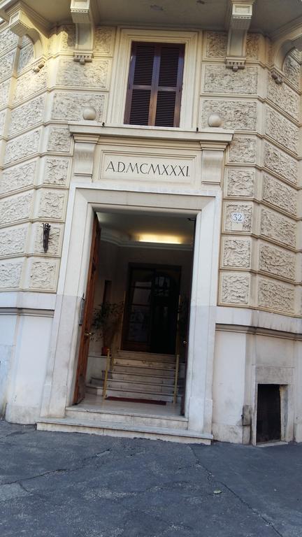 Appartement Strozzi 32 *